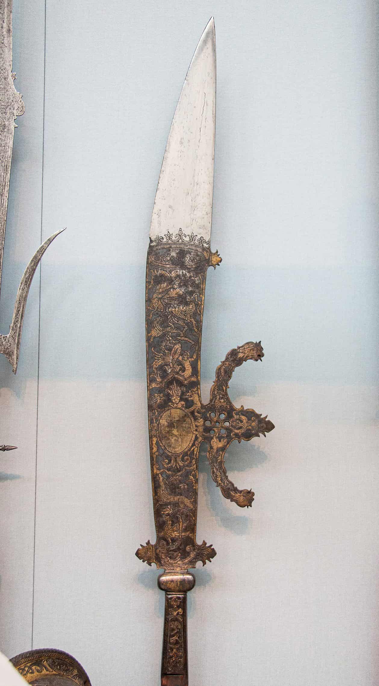 Glaive A Polearm Developed from the War Scythe Malevus(03)