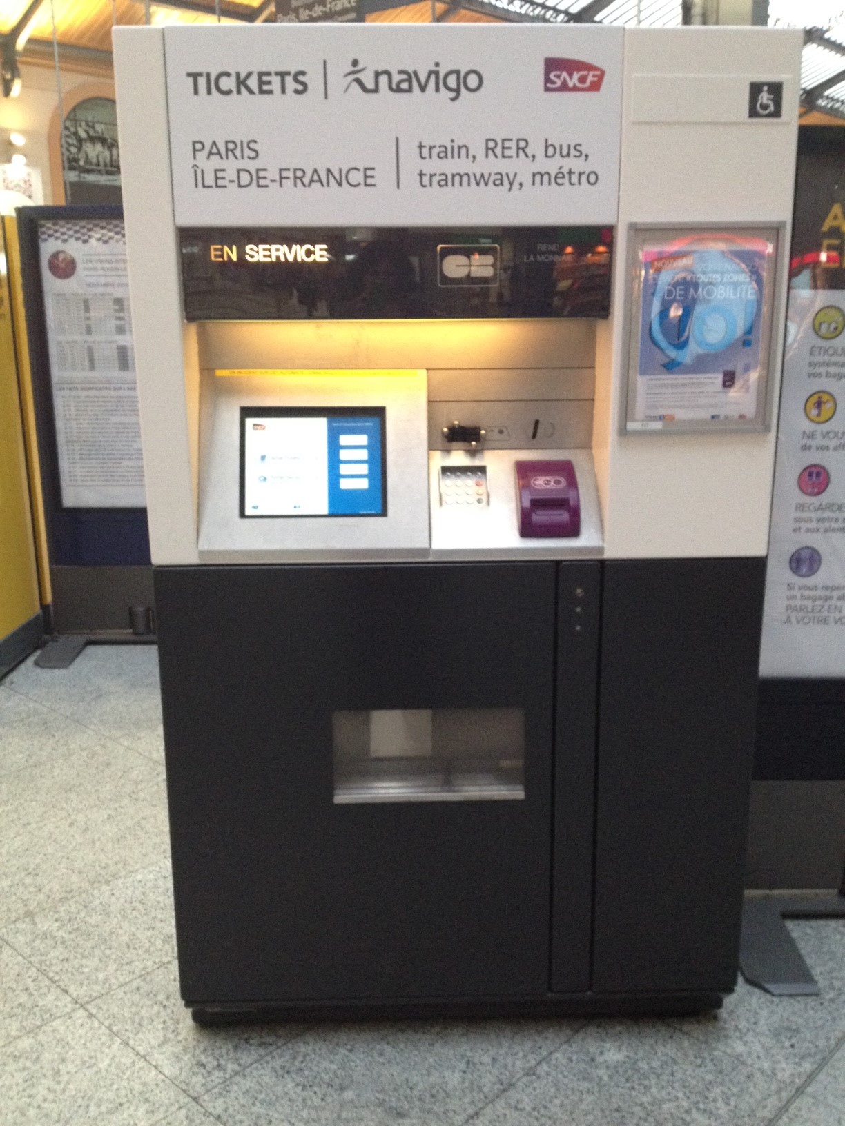 Les distributeurs automatiques de billets se modernisent...