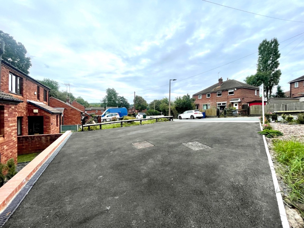 Manor Park,Silkstone,Barnsley,S75 4ND MALLINSON & co