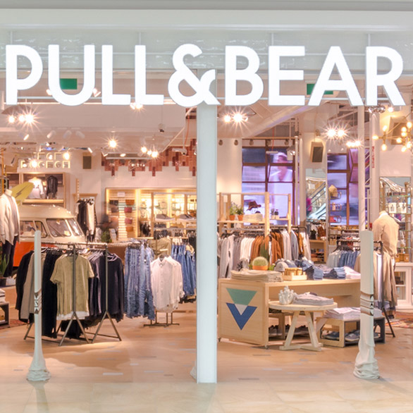 Pull & Bear Mall of Split