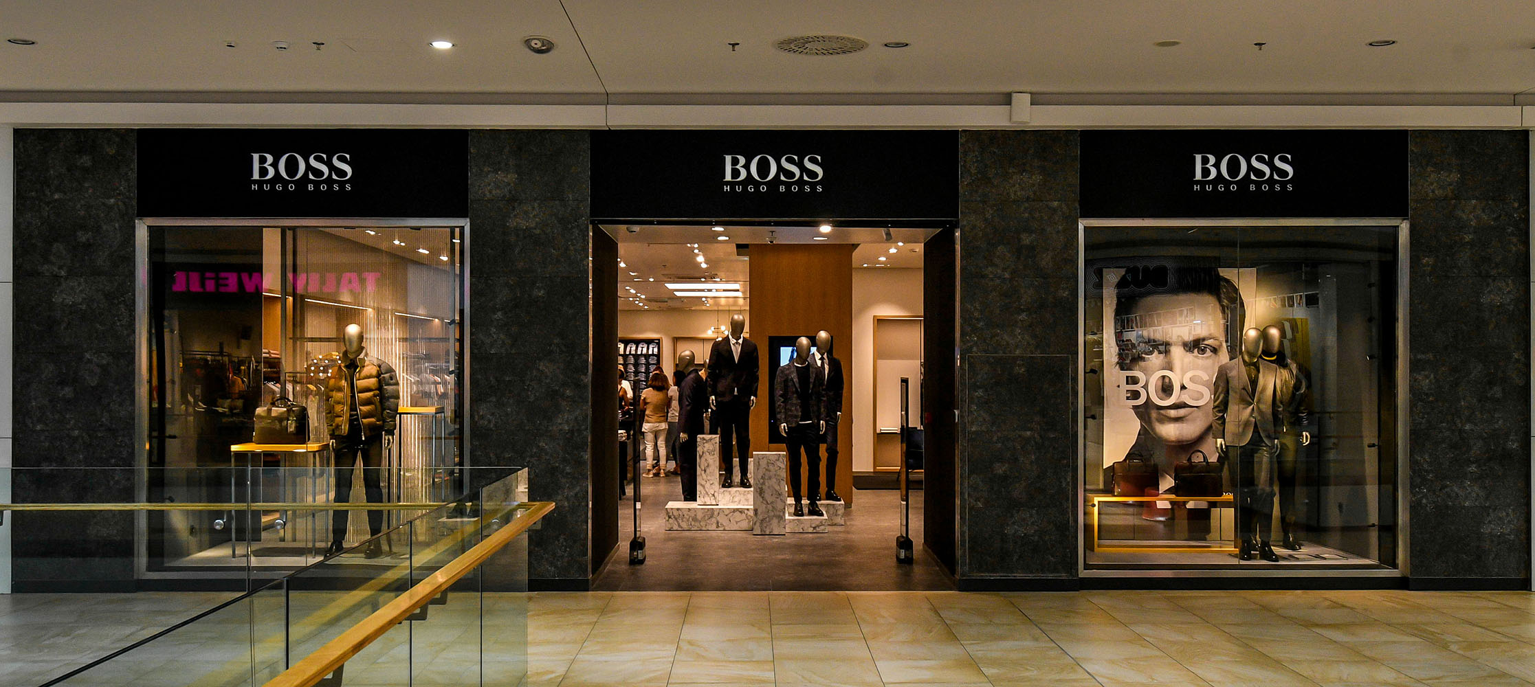HUGO BOSS NOVOOTVORENO !! Mall of Split