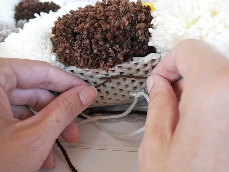 How to make a bathroom pom pom rug
