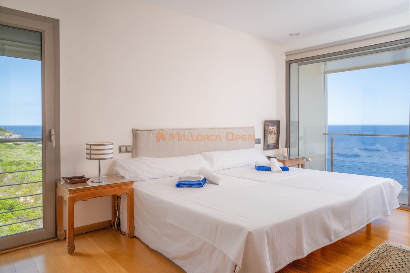 Se vende maravillosa casa unifamiliar en primera línea del mar de Cala