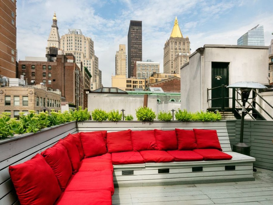 2 BR CONDOP PVT TERRACE Maltz Auctions