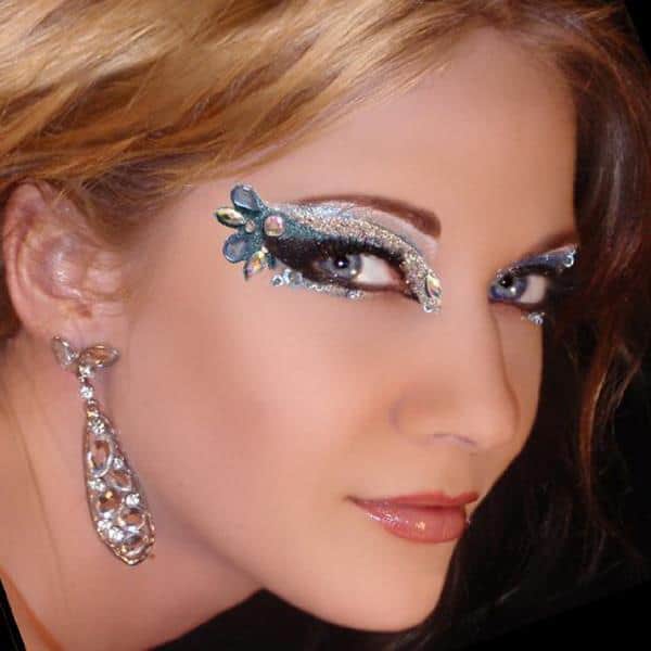 You’ll Look Amazing With These Beautiful Party Eye Shadow Art