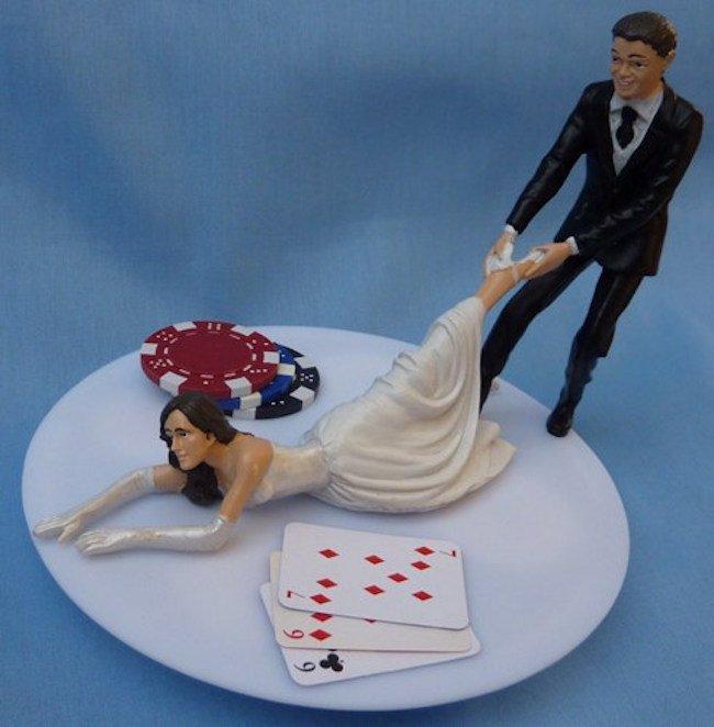 31 Funny Wedding Cake Toppers That Guarantee Laughing Tears