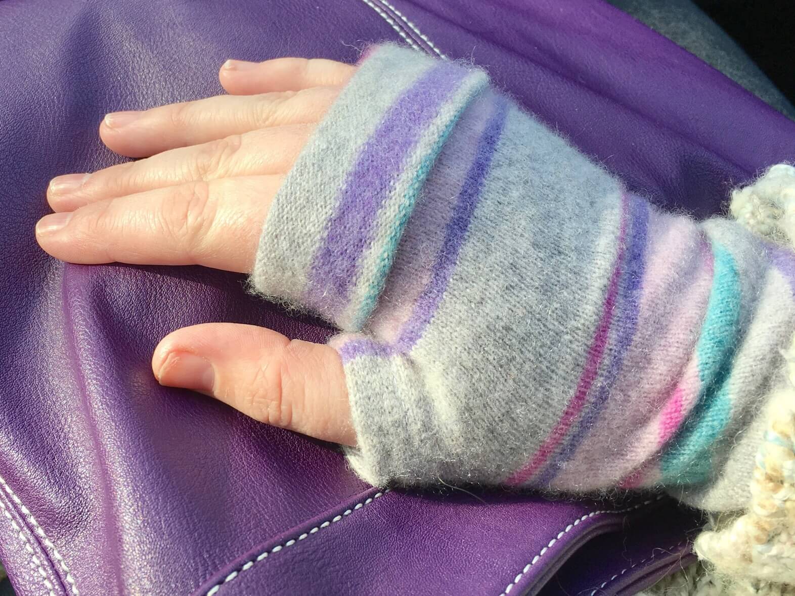 Review Turtle Doves Fingerless Gloves Mama Geek
