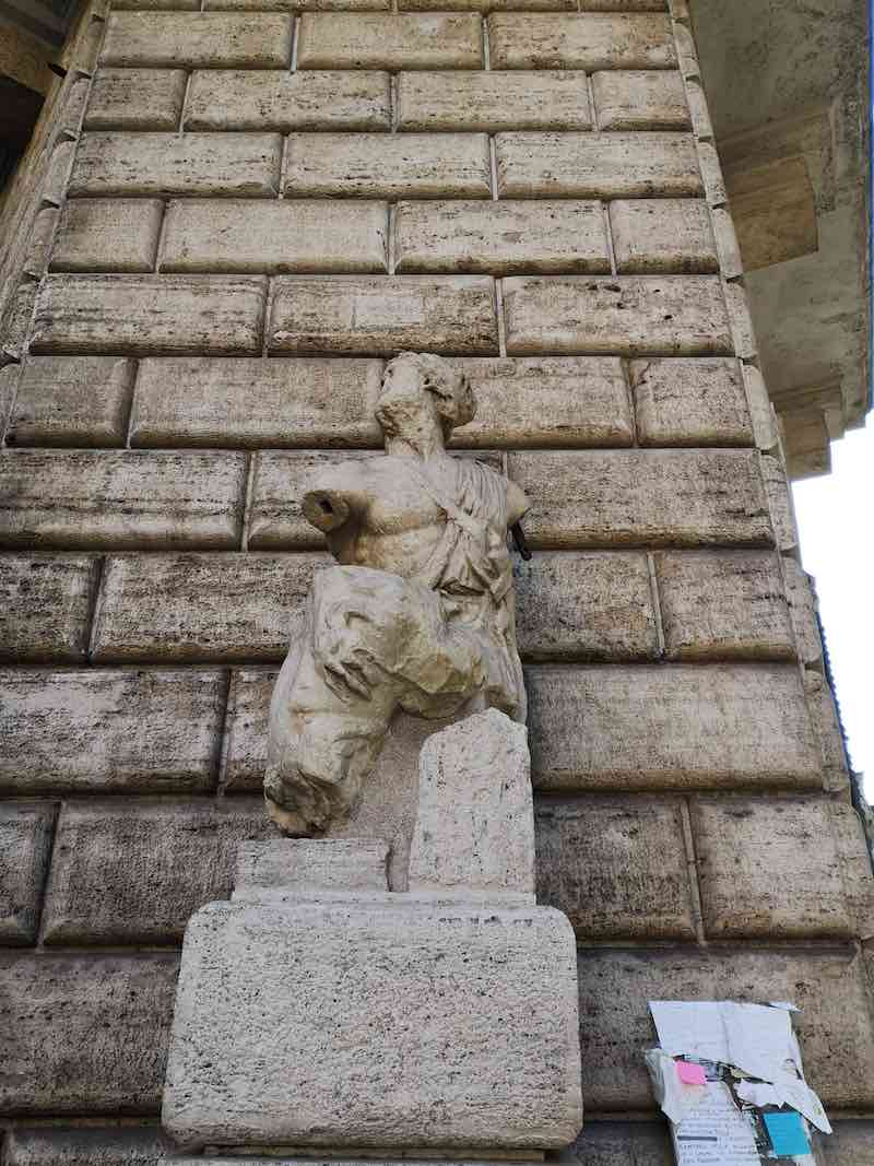 The 6 talking statues of Rome all you need to know about the wittiest