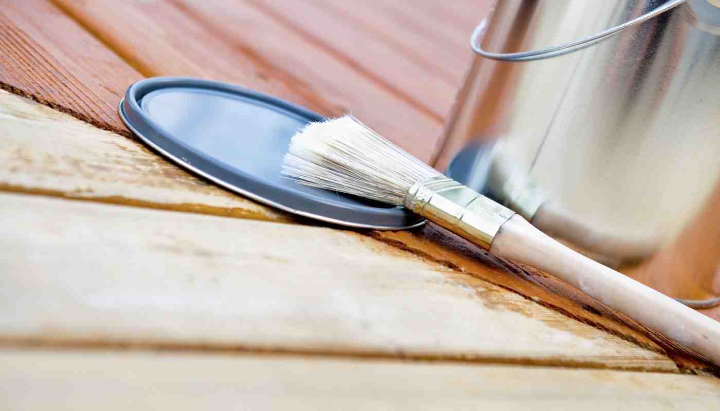 How to Paint in Between Deck Boards (Easy Tips and Techniques)