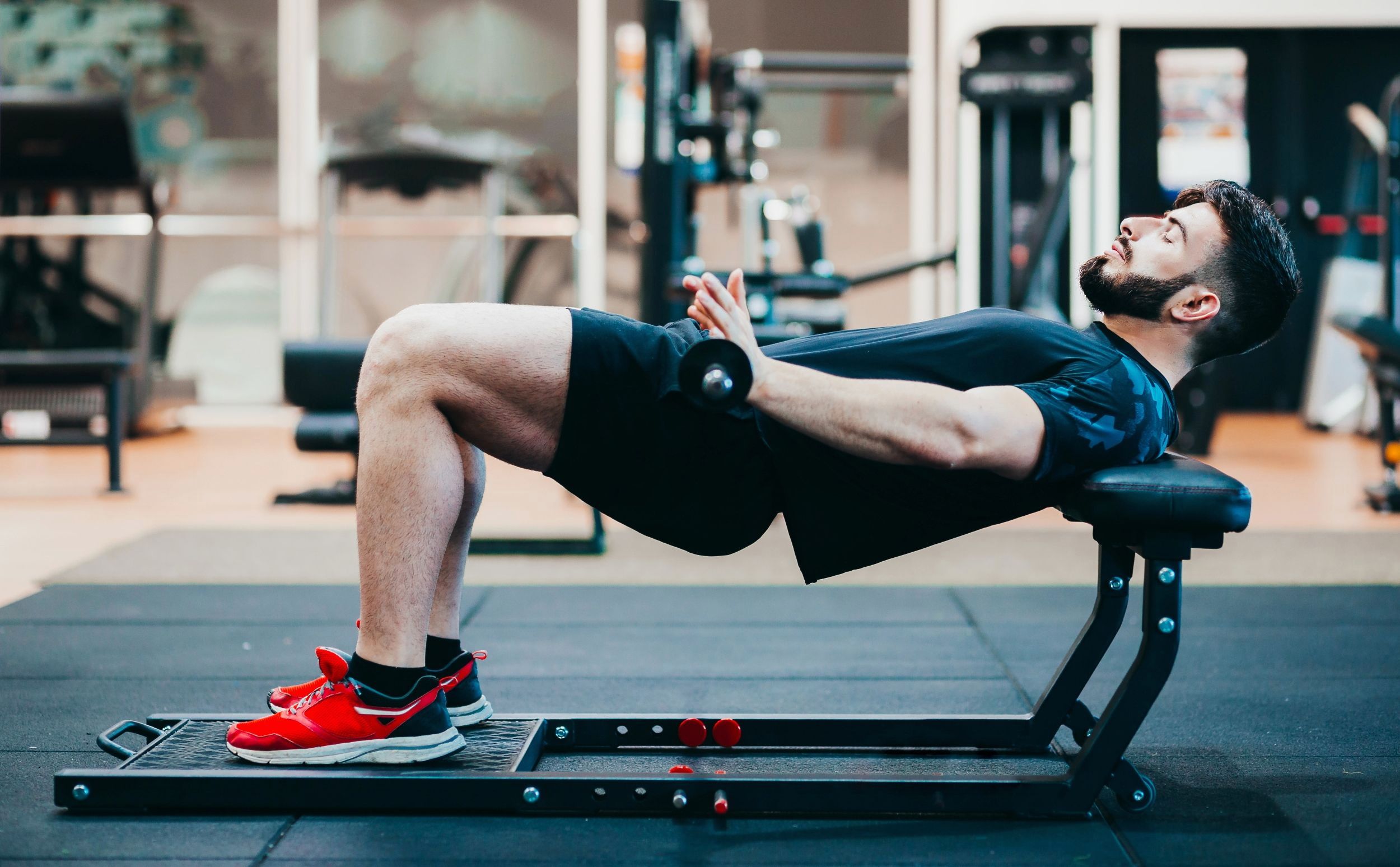 De 5 beste oefeningen om je billen te trainen als man MAN MAN