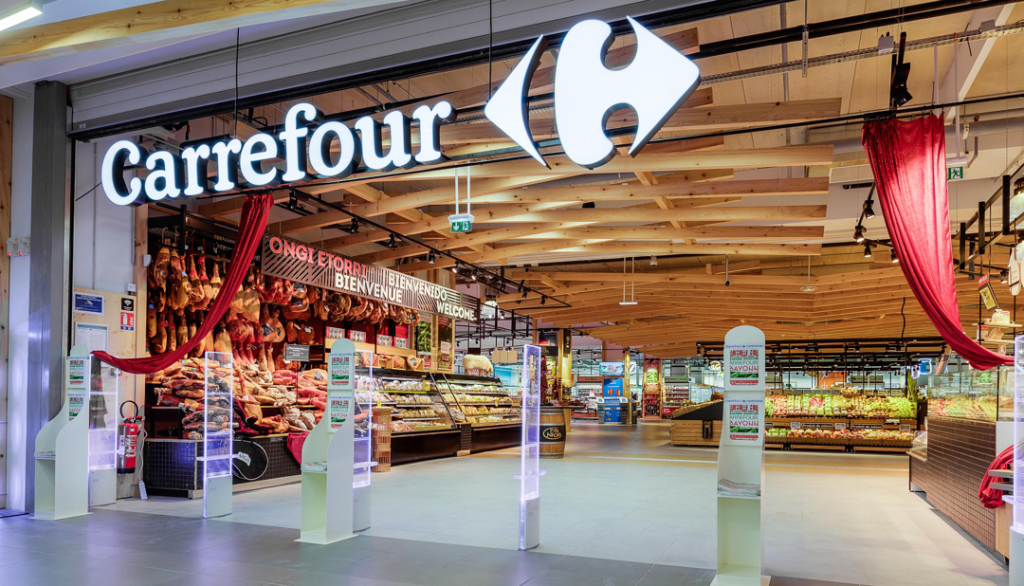 Le canadien Alimentation CoucheTard veut acheter Carrefour Managers