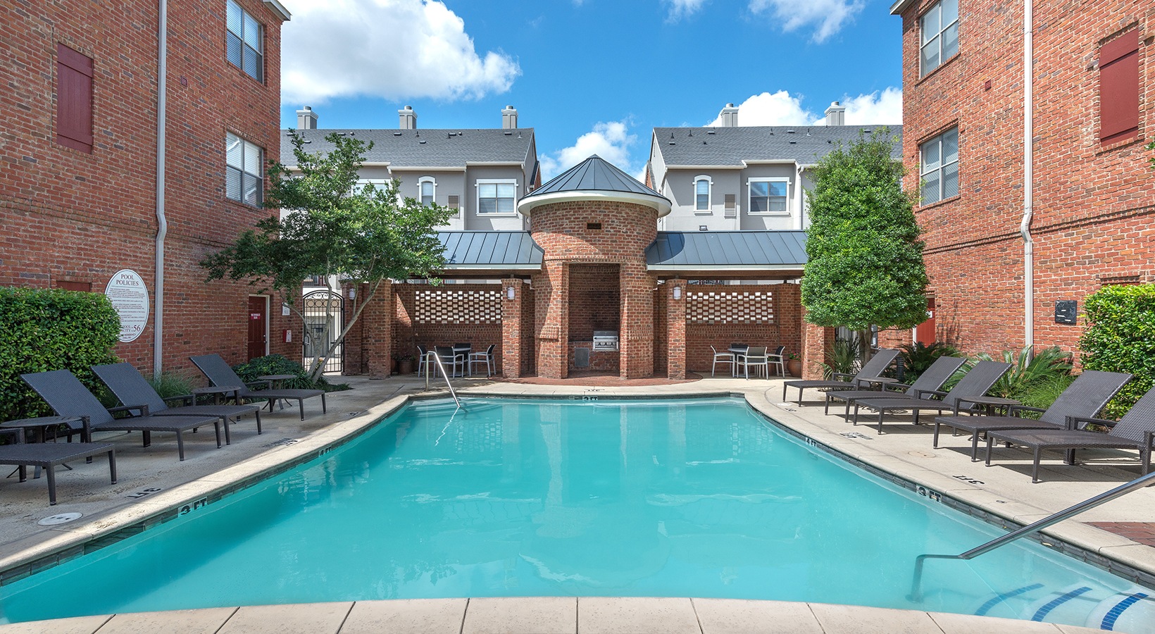 Luxury rentals in Dallas, TX Manchester State Thomas