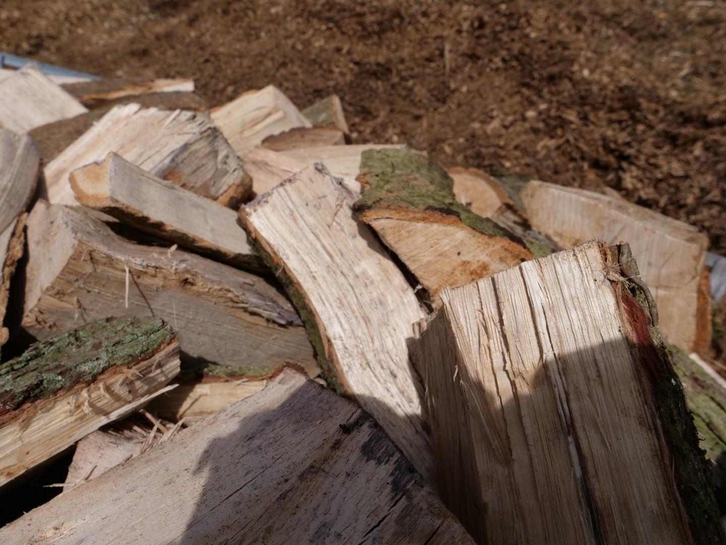 Hardwood Logs Bulk Bag For Sale 🌳 » Bulk Bag » Delivery Available