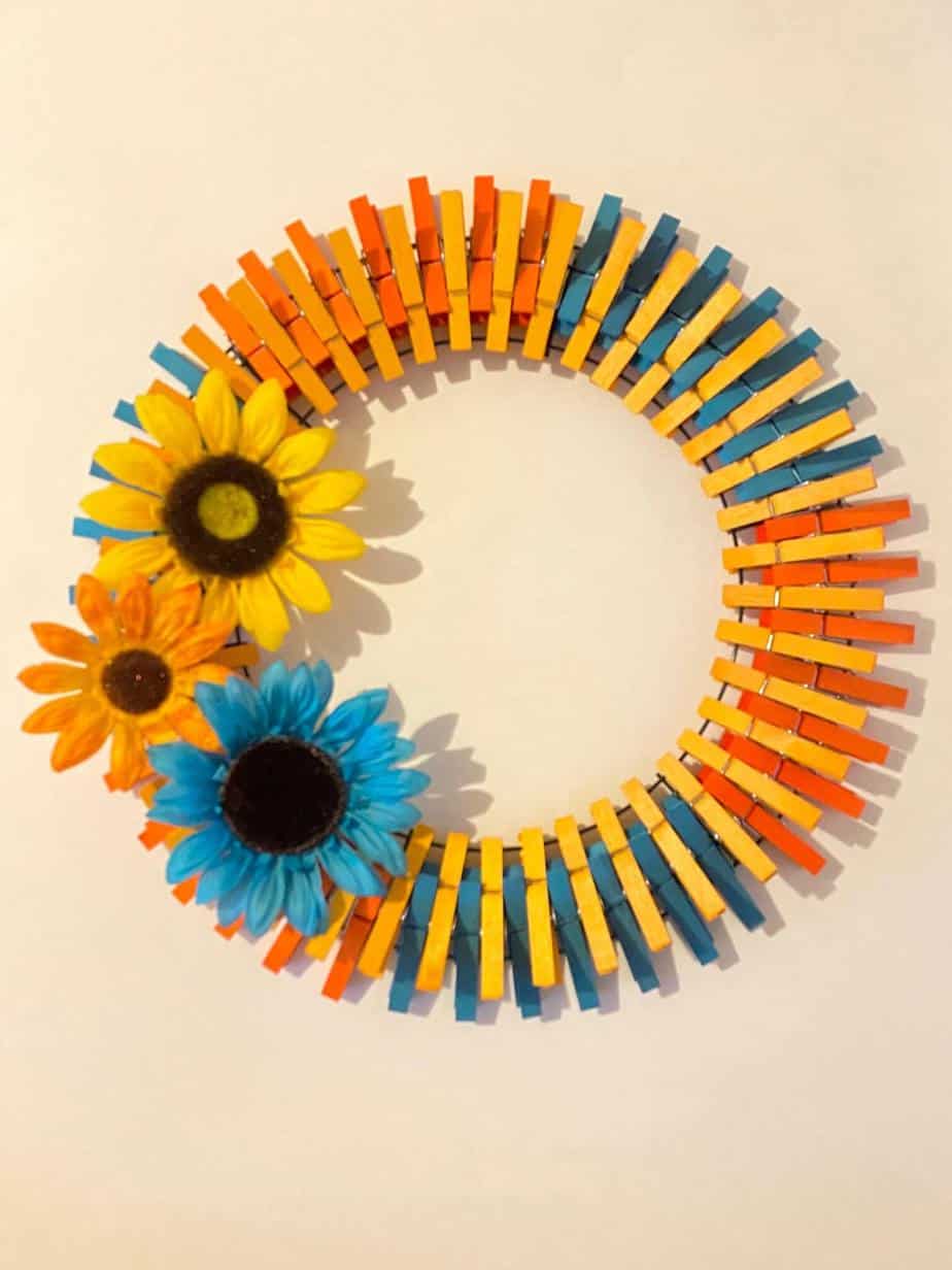 "Hello" Summer Sunflower Clothespin Wreath The Simplest Tutorial Yet!