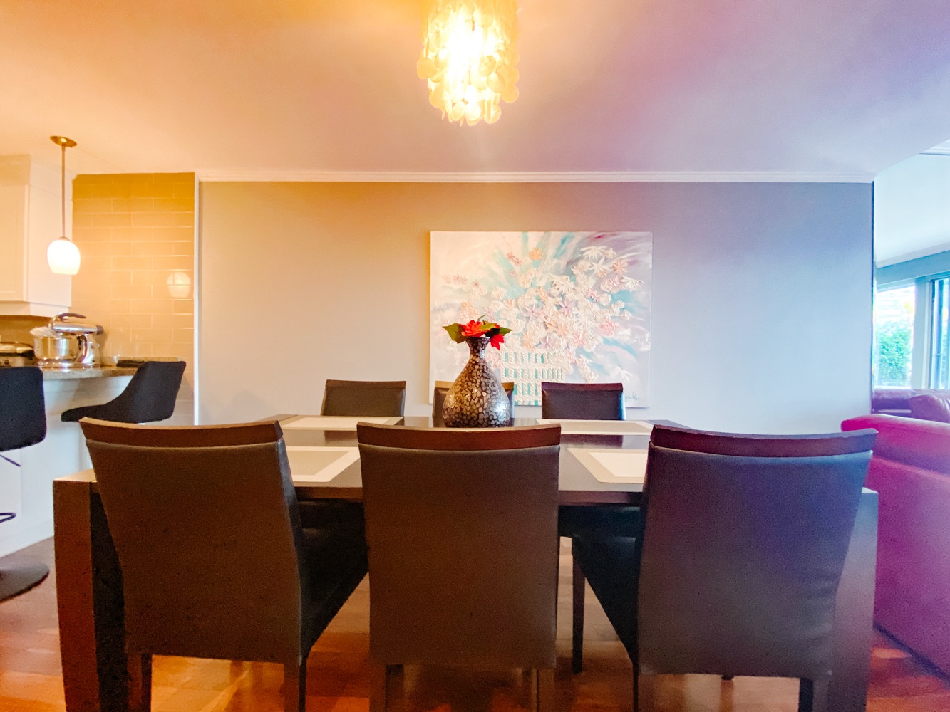 Dundarave Landing! Mander Group West Vancouver Rentals