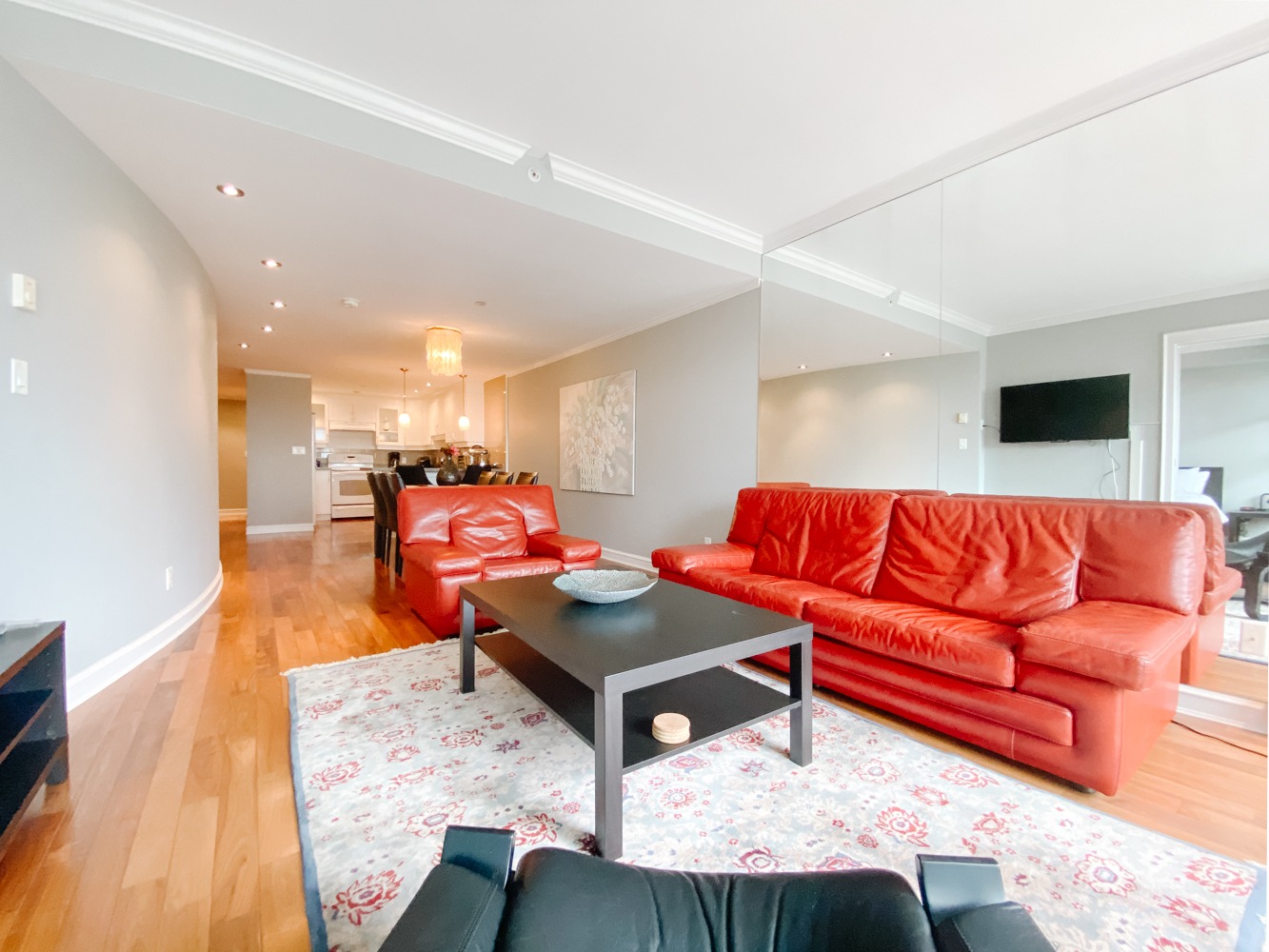 Dundarave Landing! Mander Group West Vancouver Rentals