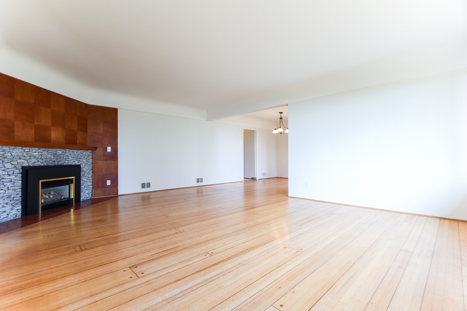 Dundarave Darling…. Mander Group West Vancouver Rentals