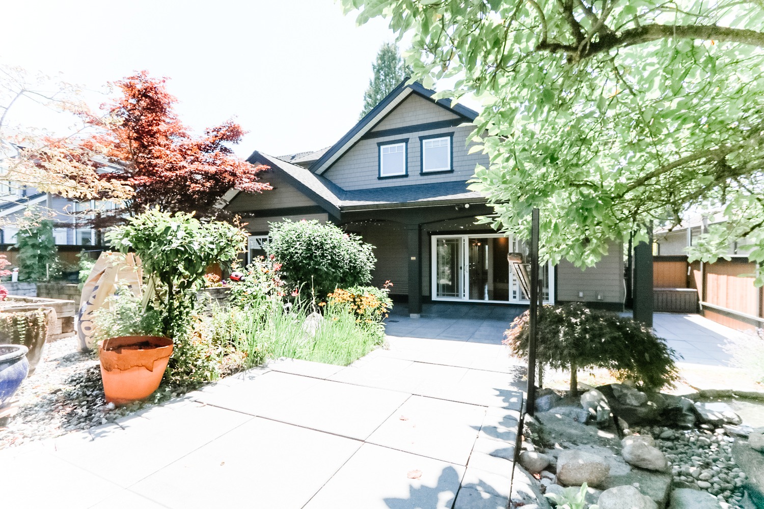 MAIN FLOOR HOME RENTAL IN QUEENSBURY NORTH VANCOUVER