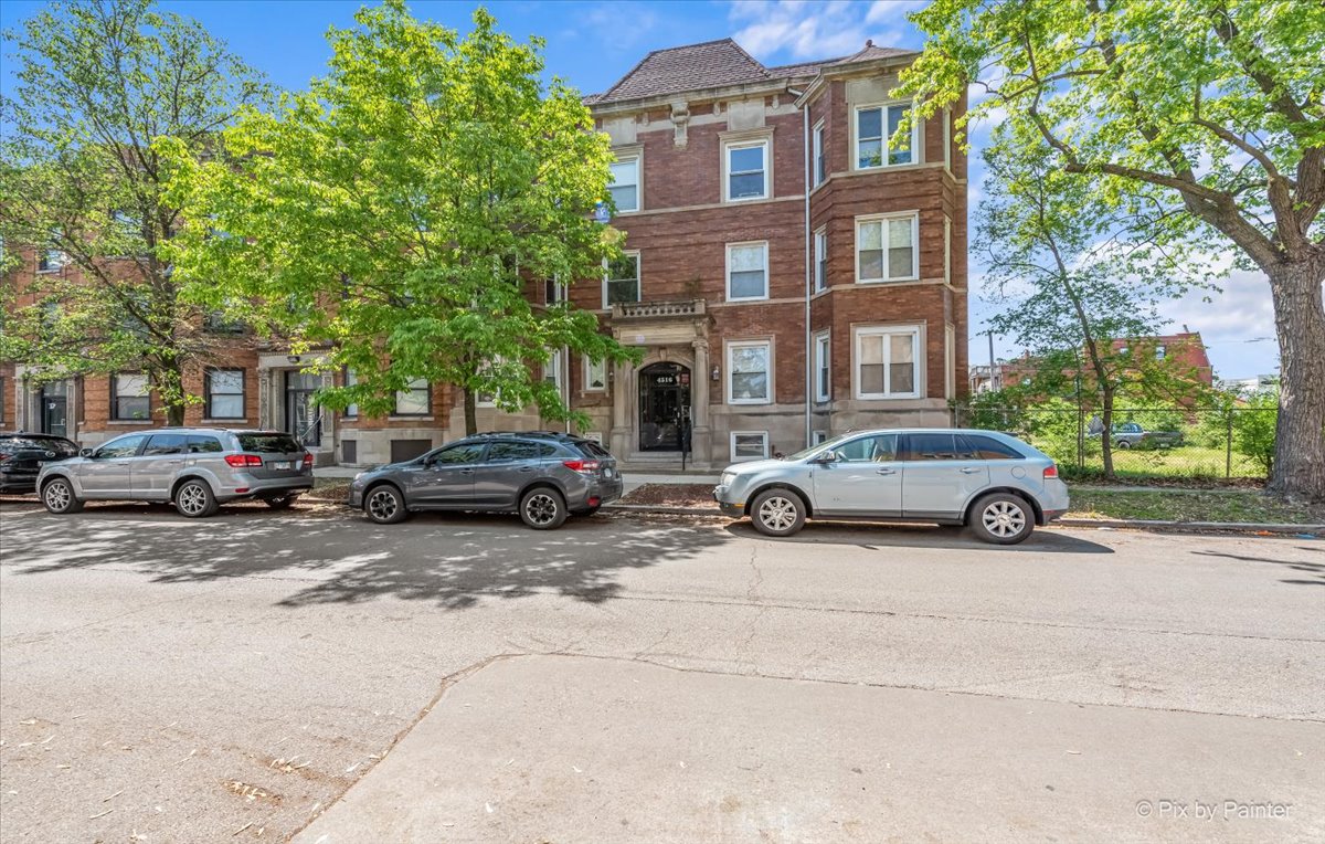 Bronzeville, Chicago, Illinios Homes for Sale Manderly Group