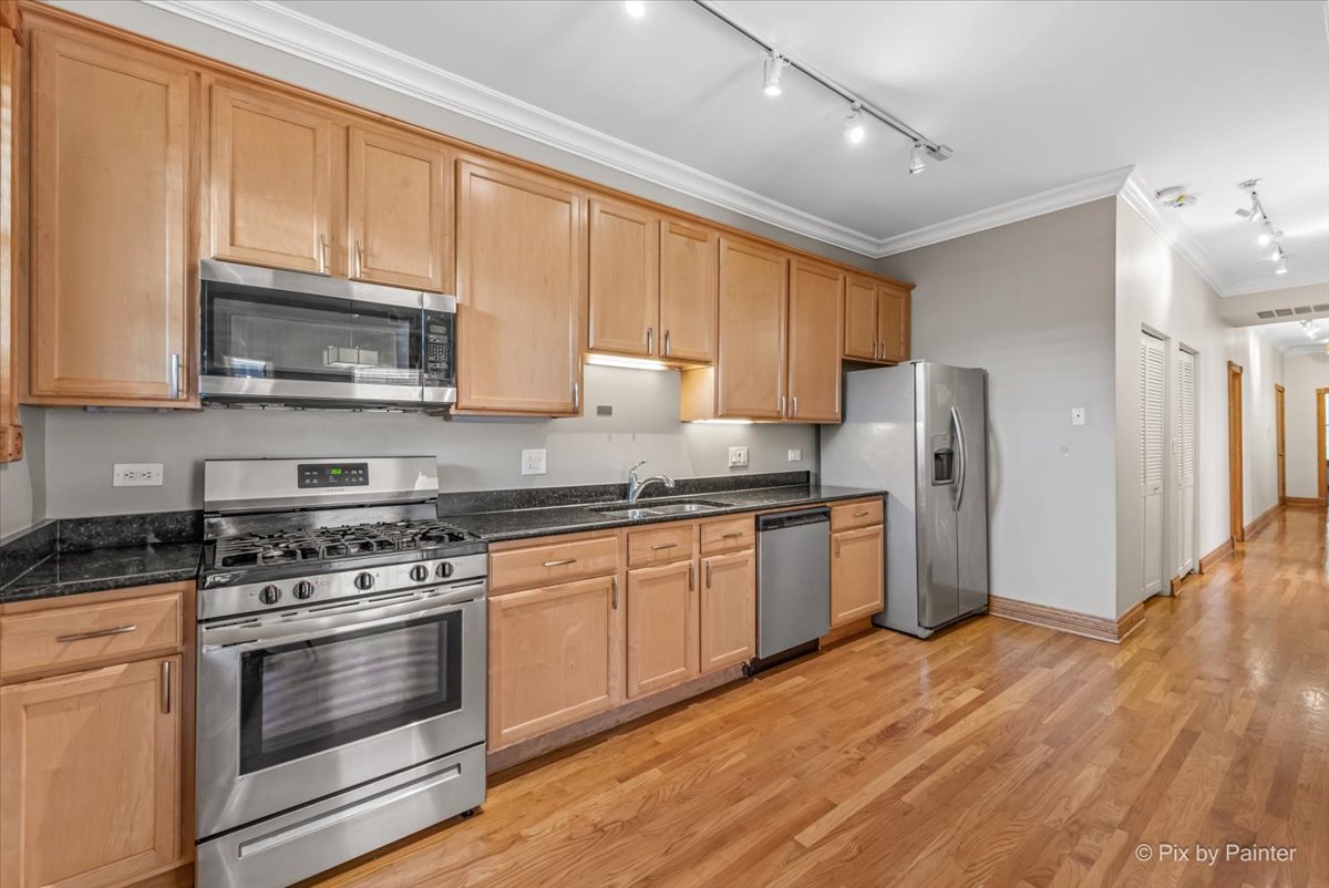 Bronzeville, Chicago, Illinios Homes for Sale Manderly Group