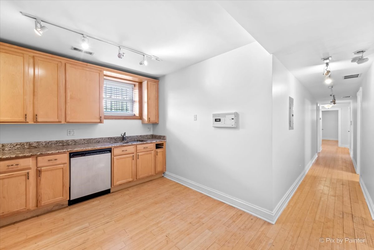 Bronzeville, Chicago, Illinios Homes for Sale Manderly Group