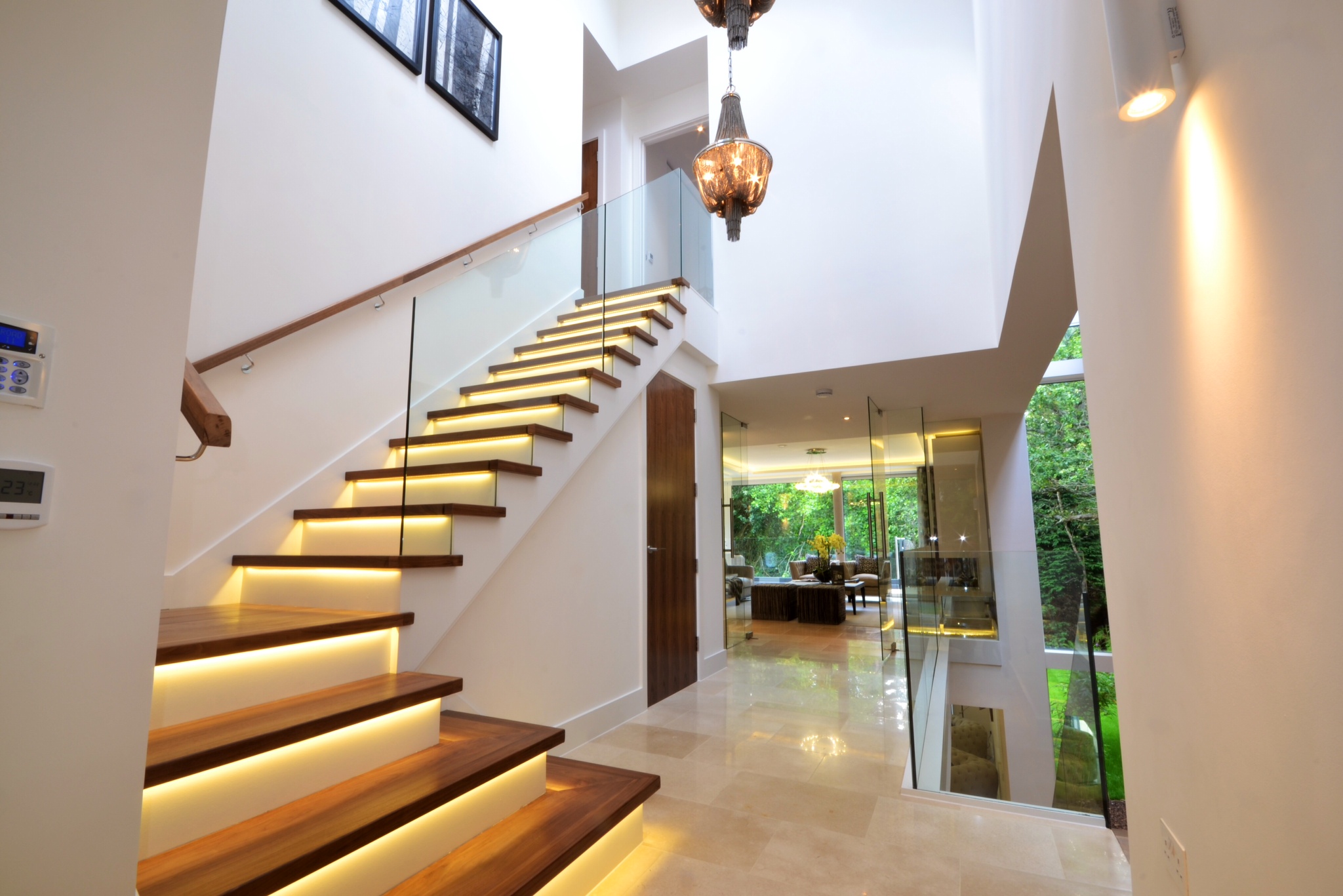 29 Lakeside Road, Poole, BH13 6LS M&G