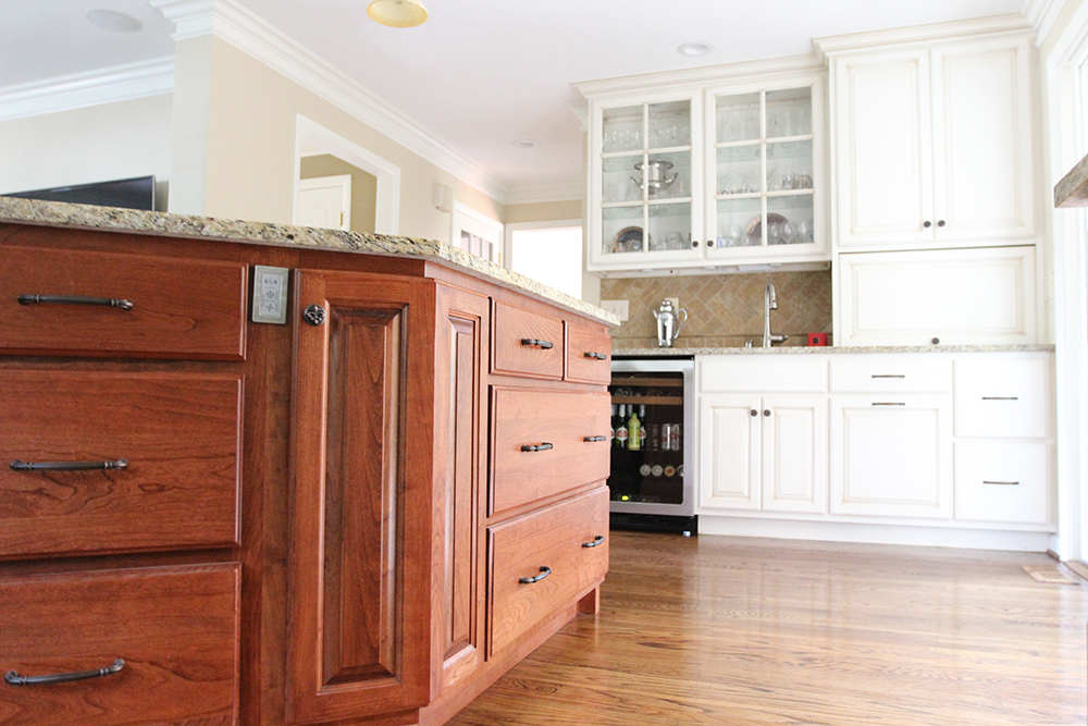 M & H Custom Cabinets Inc Custom Kitchens M & H Custom