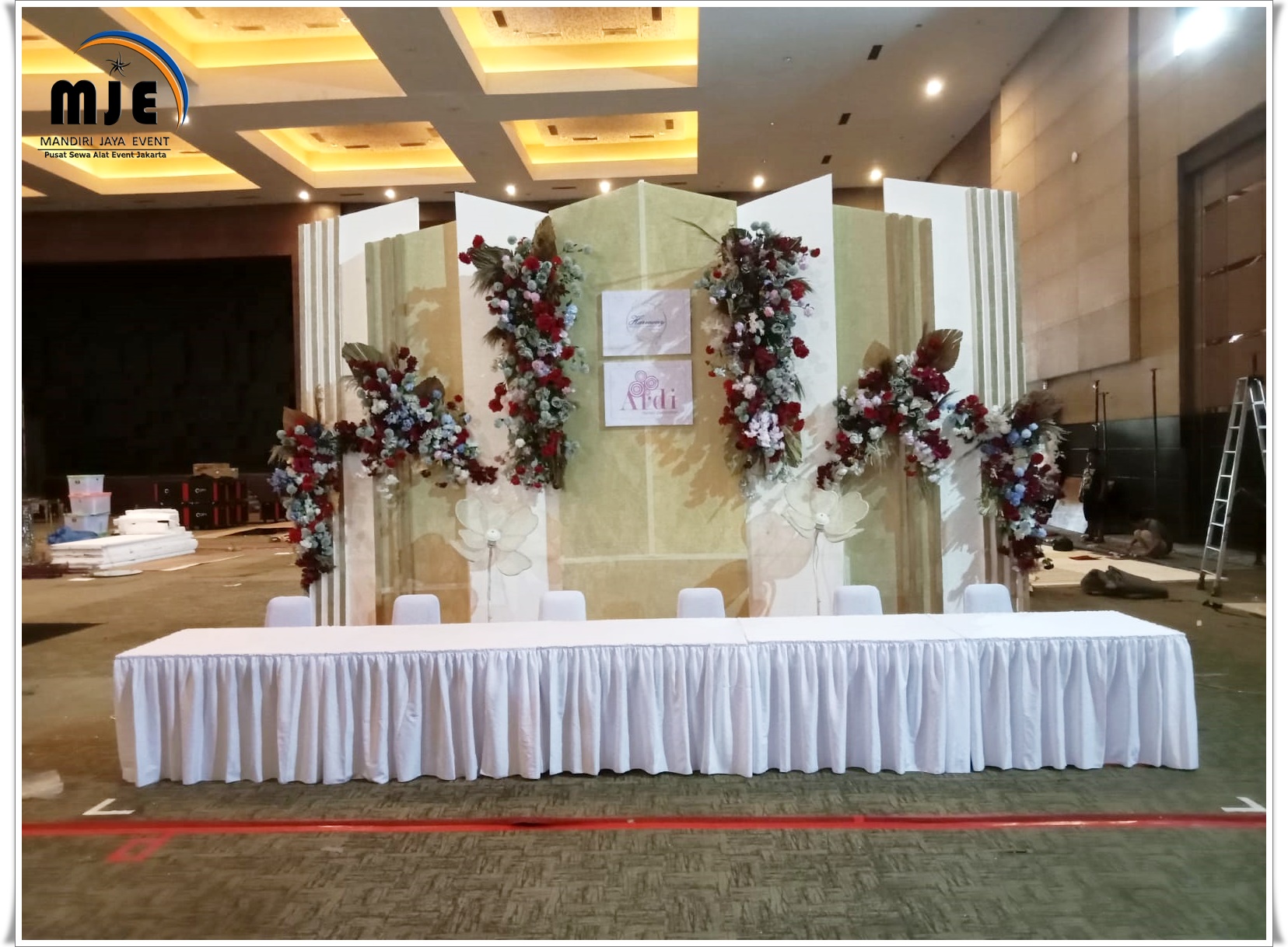 Layanan Persewaan Long Table Cover Skirting Putih Terbaru