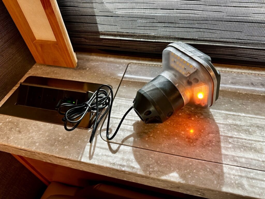 Devos Light Ranger – M&M Hit The Road