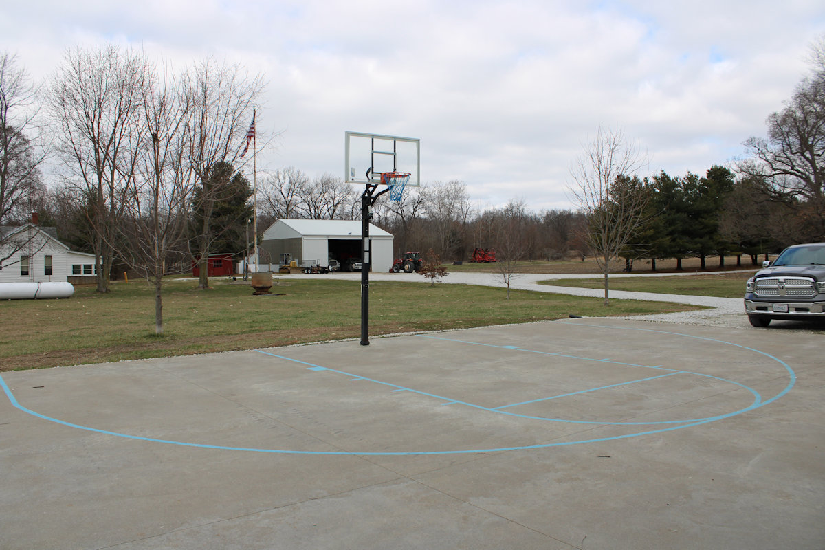 Illinois Deer hunts, Trophy white tail deer hunting with Mounts and