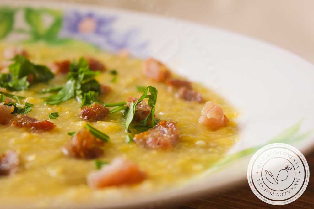 Caldo de Milho Verde com Bacon Manga com Pimenta