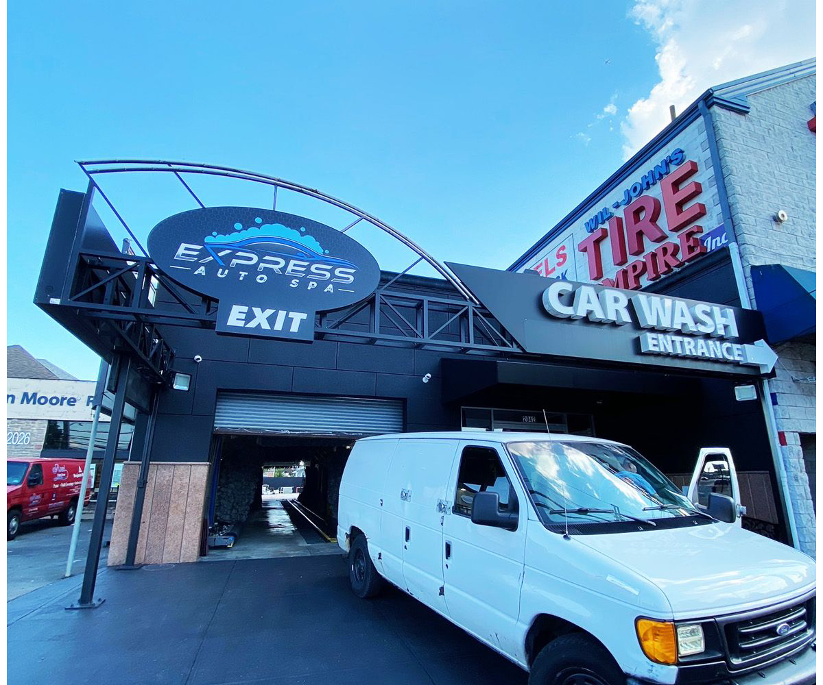 Express Auto SpaCar Wash Manhattan Signs