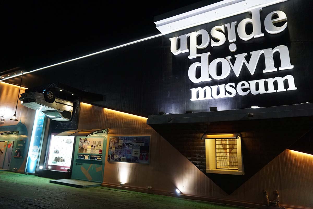 UPSIDE DOWN MUSEUM 7 tips to nail your topsyturvy photos, what to