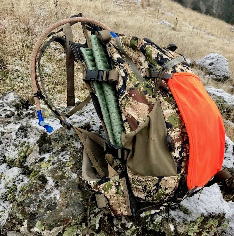 Mystery Ranch Mule Pack Review 'Outstanding Versatility' Man Makes Fire