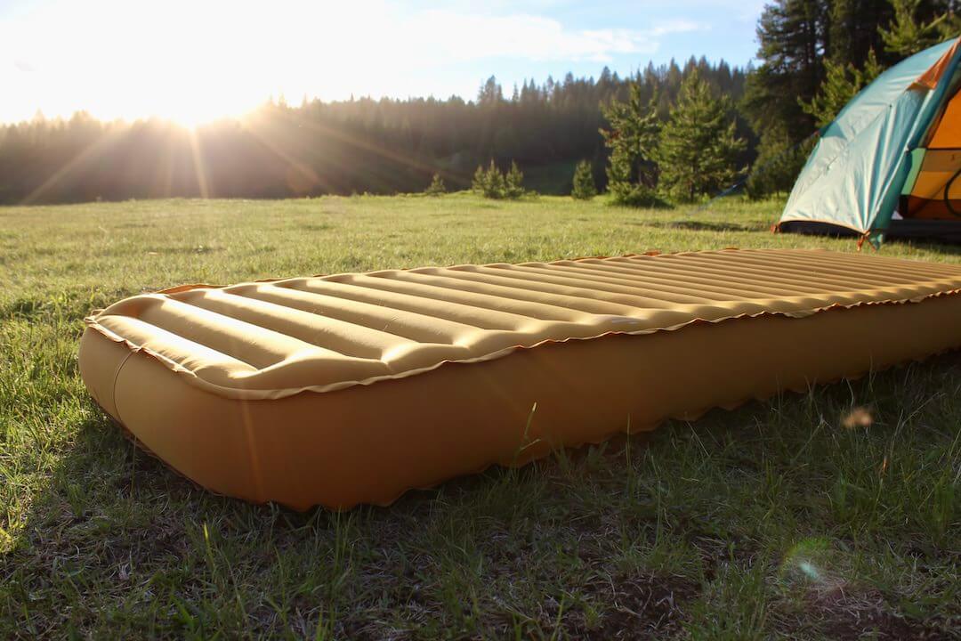 REI Coop Camp Dreamer Insulated Air Sleeping Pad Review Man Makes Fire