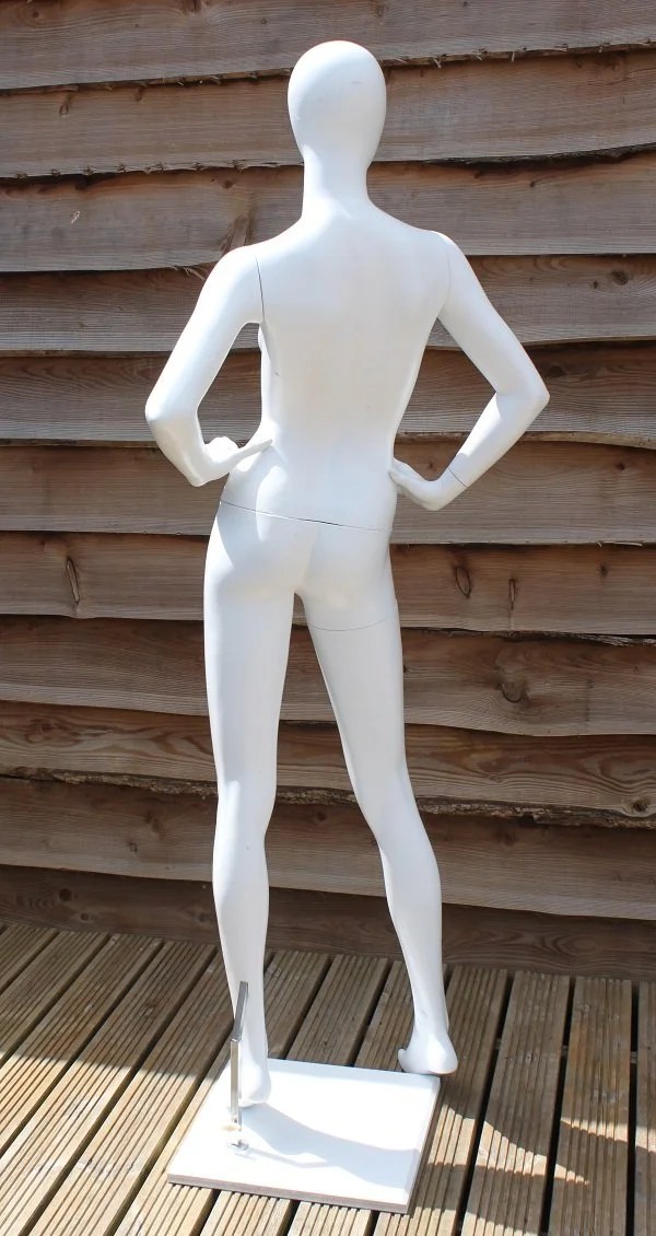 Vanessa Mannequin Hire Film Location Events