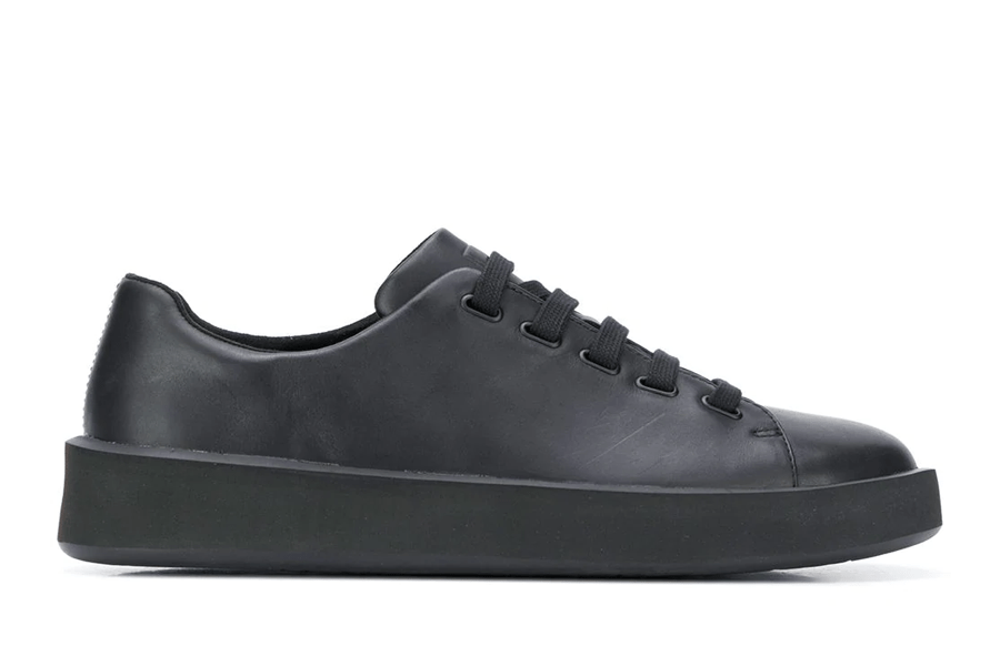 21 Best Minimalist Sneakers for Men Man of Many