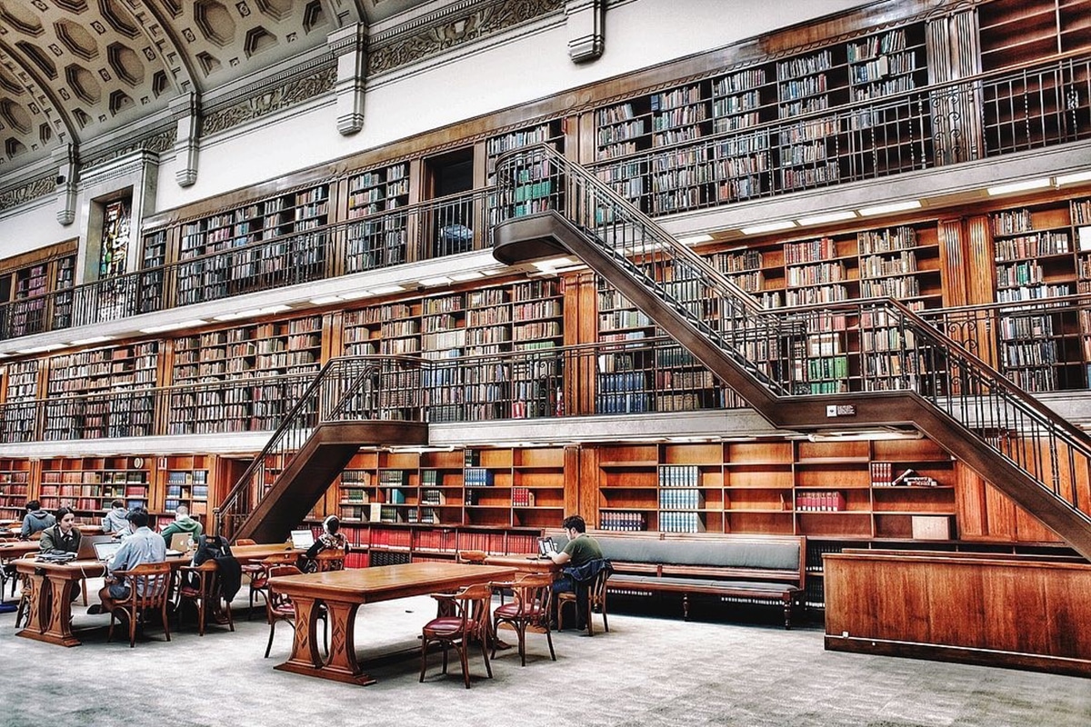 15 Best Libraries in Sydney Man of Many