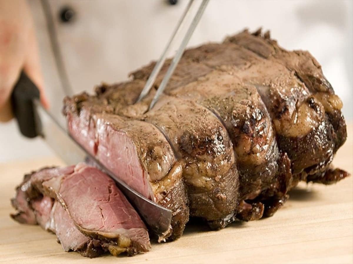 How to Properly Carve Meat Man of Many