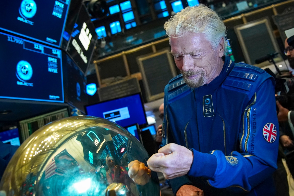 Sir Richard Branson's Virgin Galactic Unity 22 Successfully Reaches