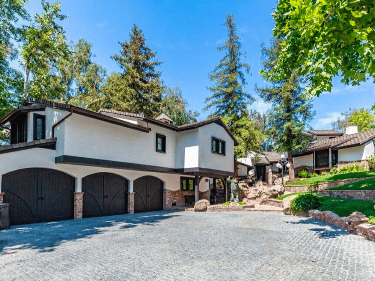 Inside Drake’s 17 Million ‘Yolo Estate’ Man of Many