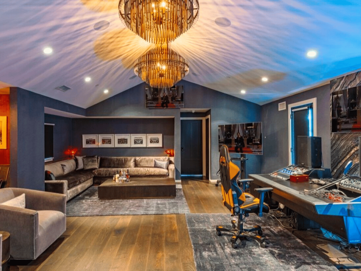 Inside Drake’s 17 Million ‘Yolo Estate’ Man of Many