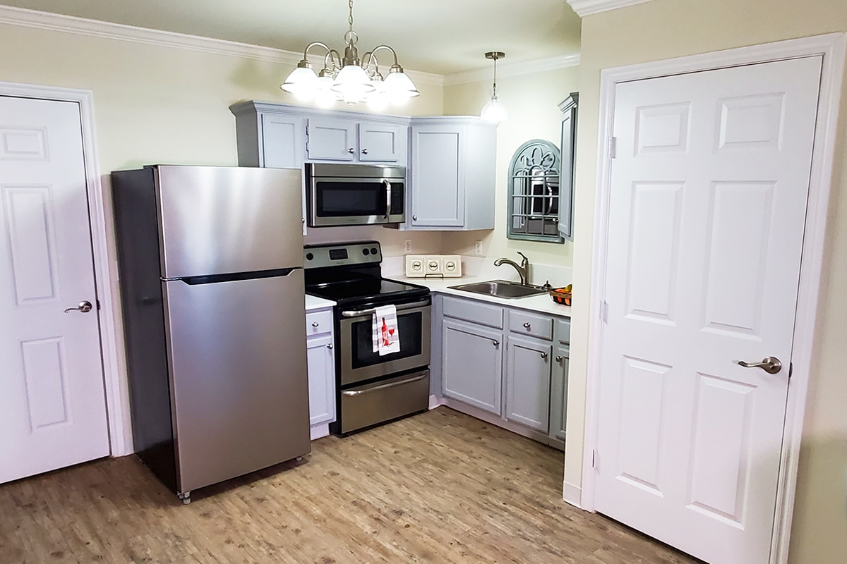 Independent Living in Oklahoma City Discover The Mansions