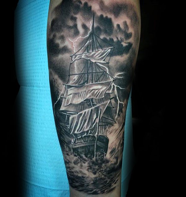60 Gewitter Tattoo Designs für Männer Wetter Tinte Ideen Mann Stil