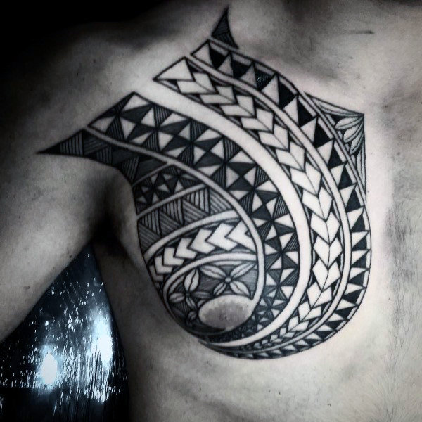 50 polynesische Brust Tattoo Designs für Männer StammesIdeen Mann