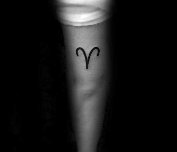 75 Widder Tattoos für Männer Zodiac Ink DesignIdeen Mann Stil Tattoo