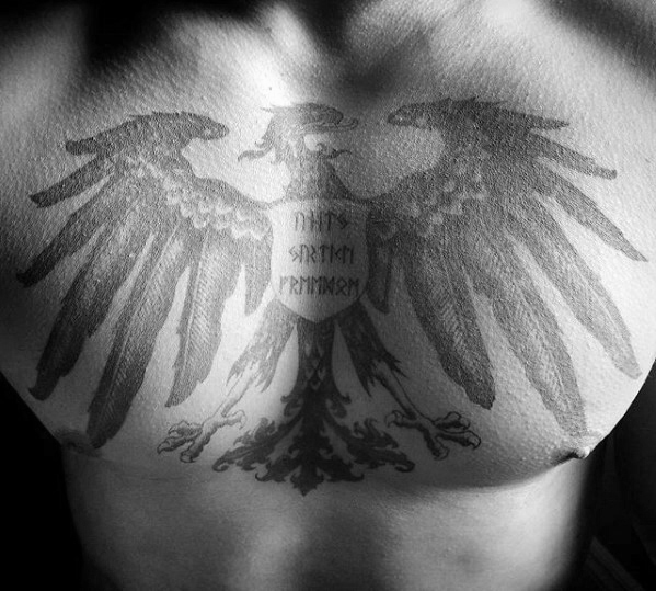 50 deutsche Adler Tattoo Designs für Männer Deutschland Tinte Ideen