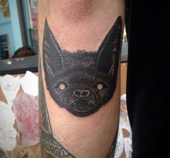50 Fledermaus Tattoo Designs für Männer Manly Nocturnal DesignIdeen
