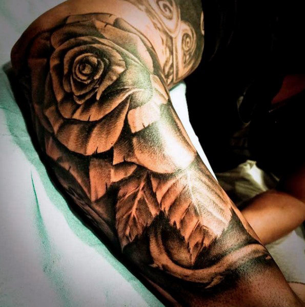 Top 35 Beste Rose Tattoos für Männer eine komplizierte Blume Mann