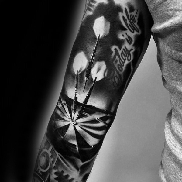 40 Dart Tattoos für Männer Dartscheibe DesignIdeen Mann Stil Tattoo
